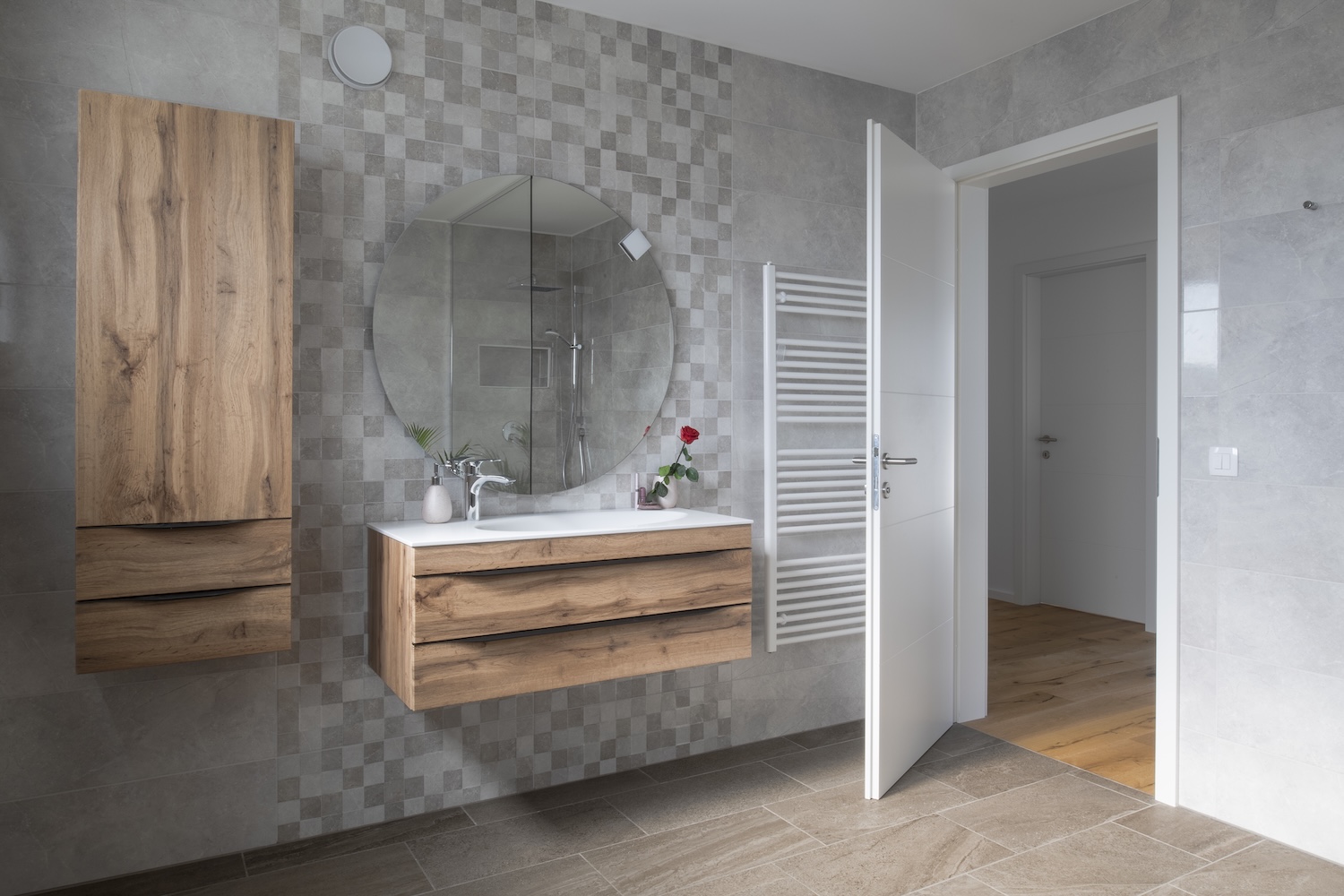 hisa-komelina-jelovica-1