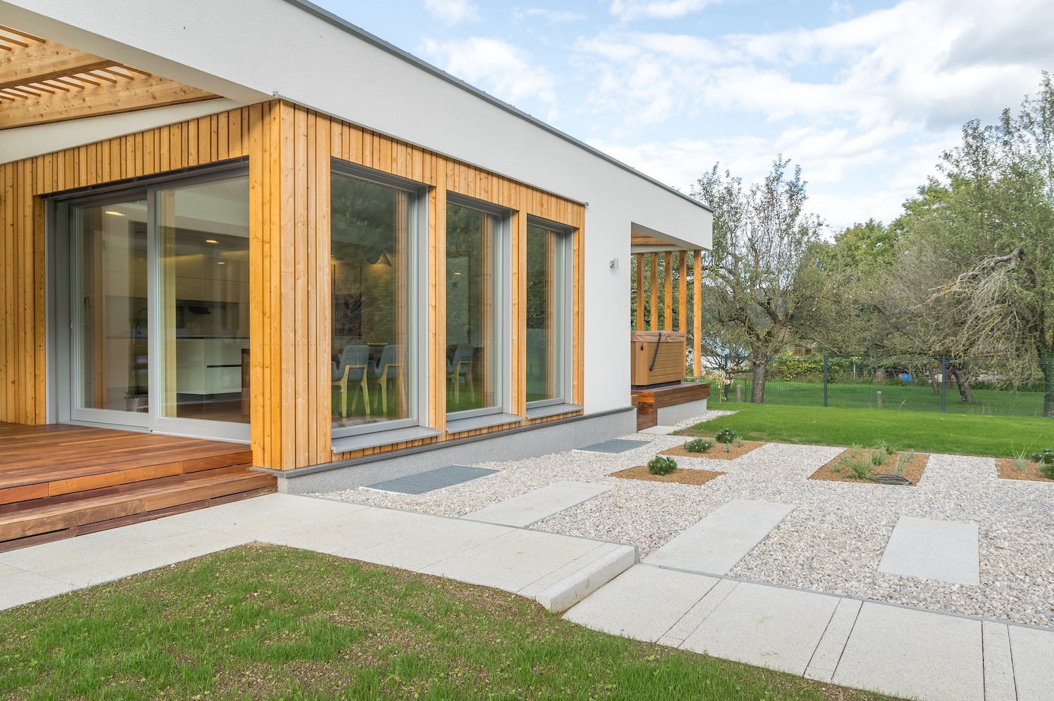 hisa-leska-jelovica-1