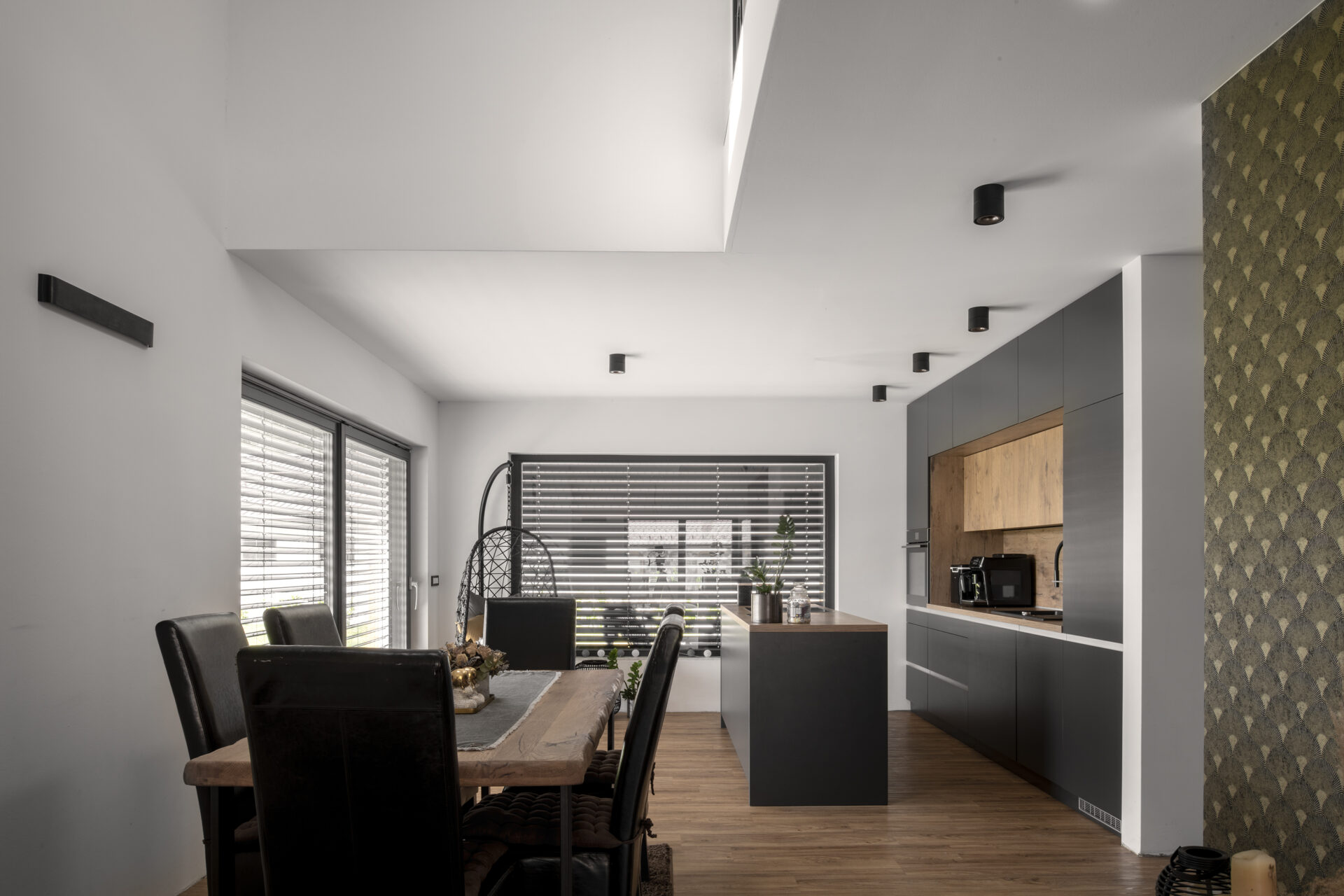 hisa-sencnica-jelovica-hise18