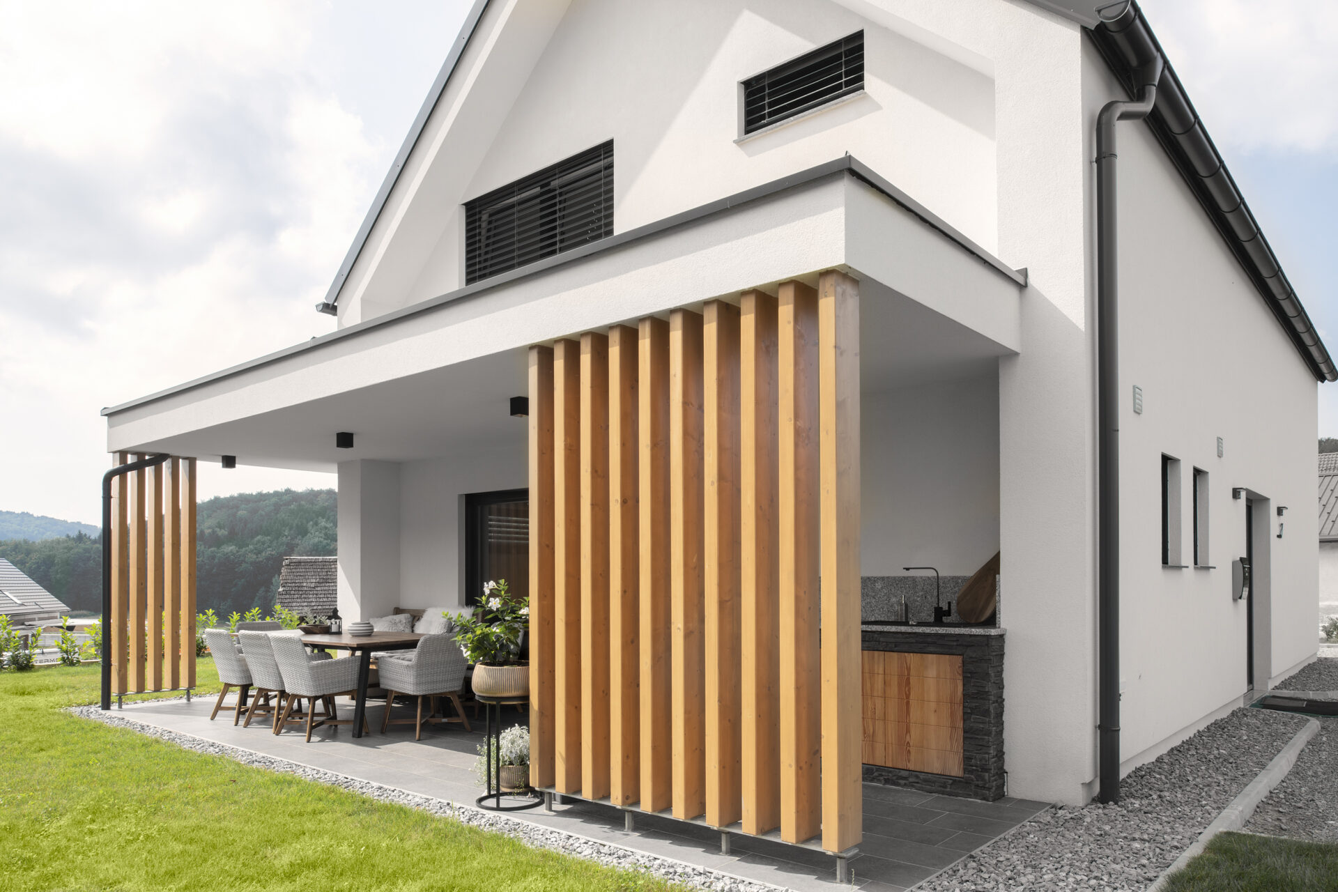 hisa-sencnica-jelovica-hise9