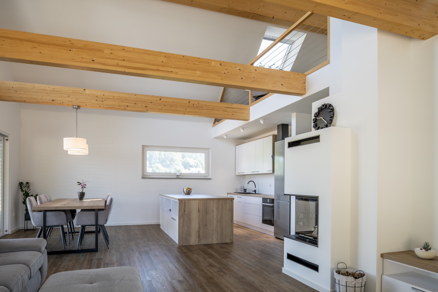 hisa-vrtnica-jelovica-4